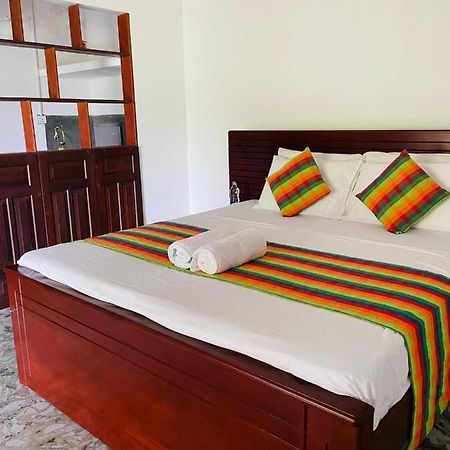 Surf Front Hotel Ахангама Екстериор снимка