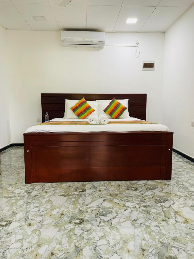 Surf Front Hotel Ахангама Екстериор снимка