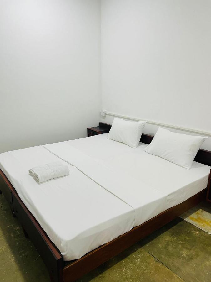 Surf Front Hotel Ахангама Екстериор снимка